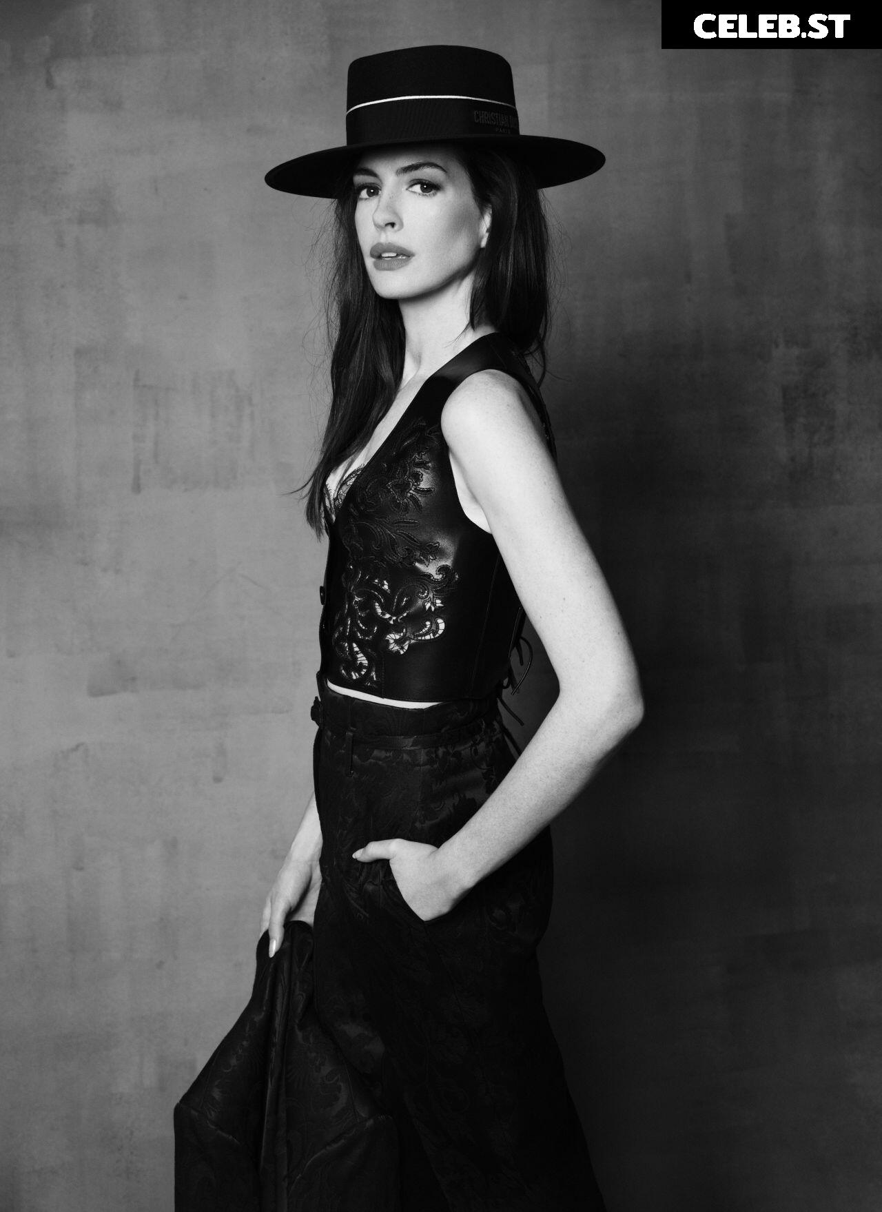 Anne Hathaway Image 2852229