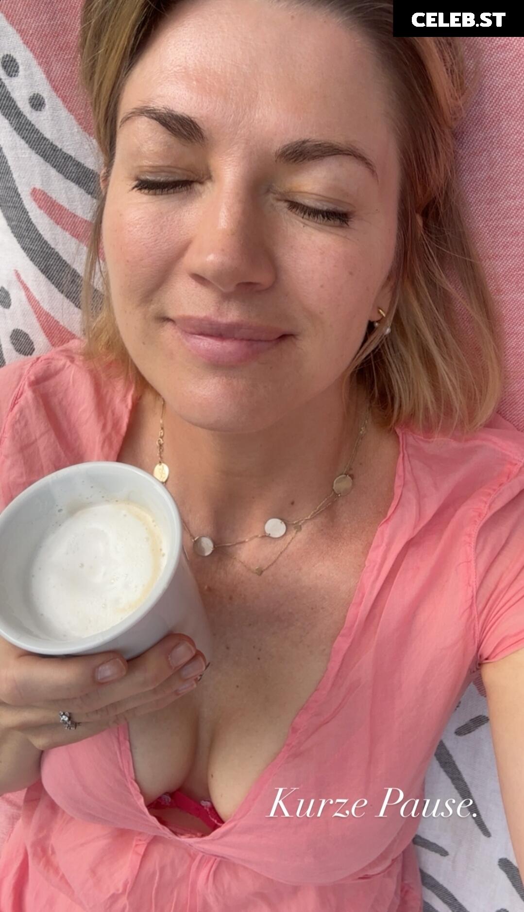 Nina Bott Image 2858235