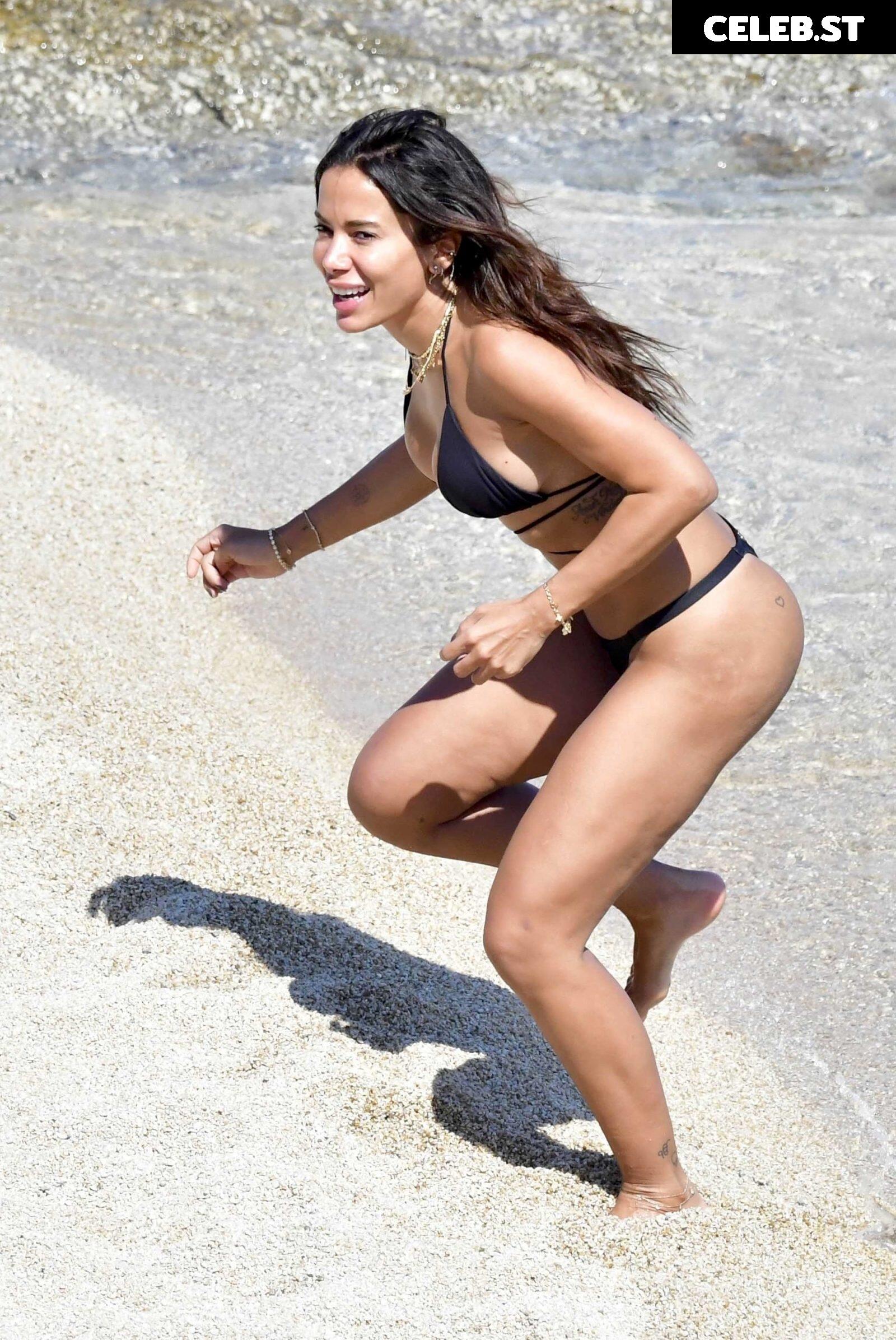 Anitta Image 2845517