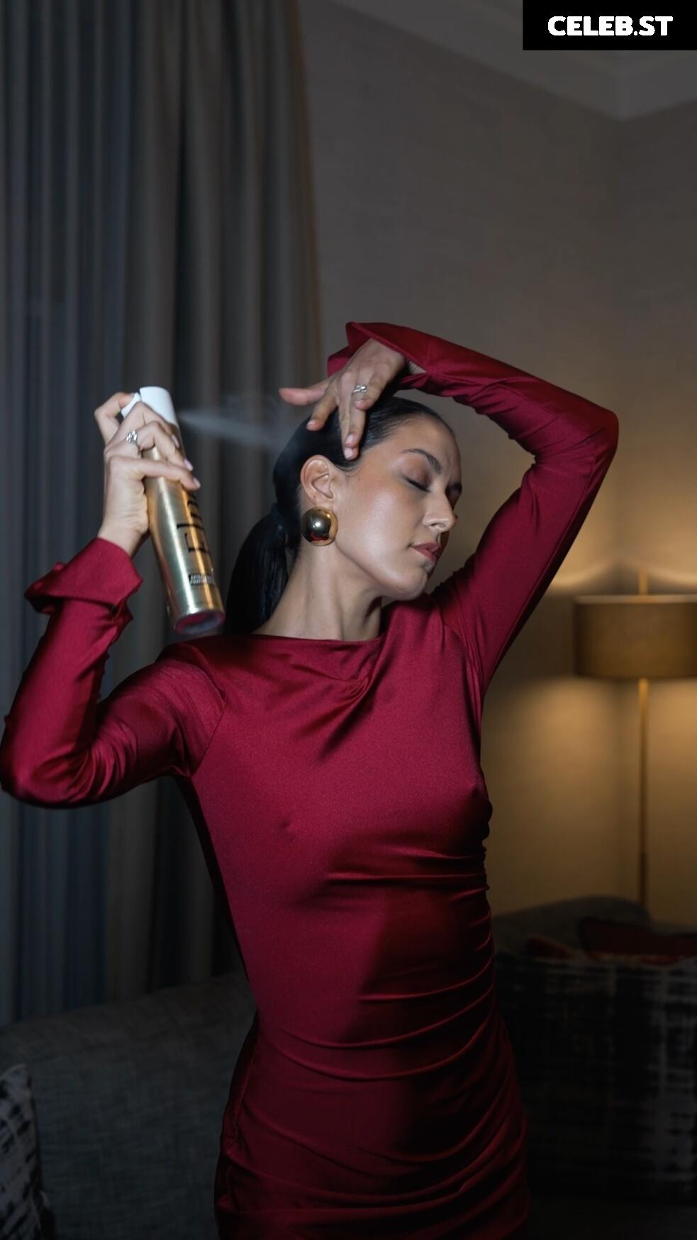 Rebecca Mir Image 2845015