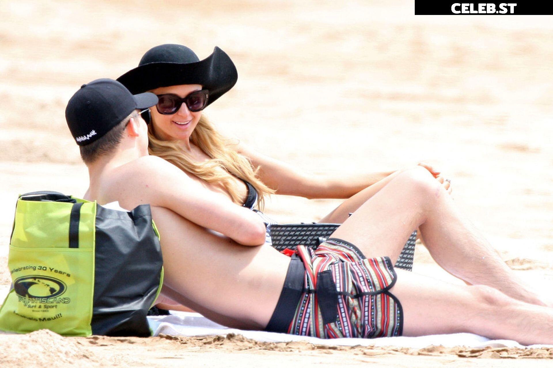 Paris Hilton Image 2846002