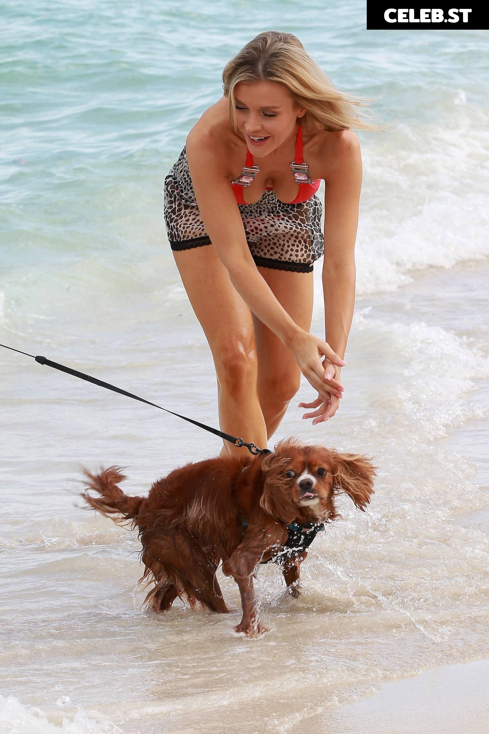 Joanna Krupa Image 2847271