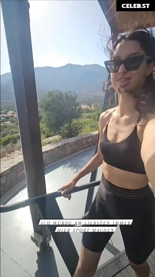 Rebecca Mir Image 2844865