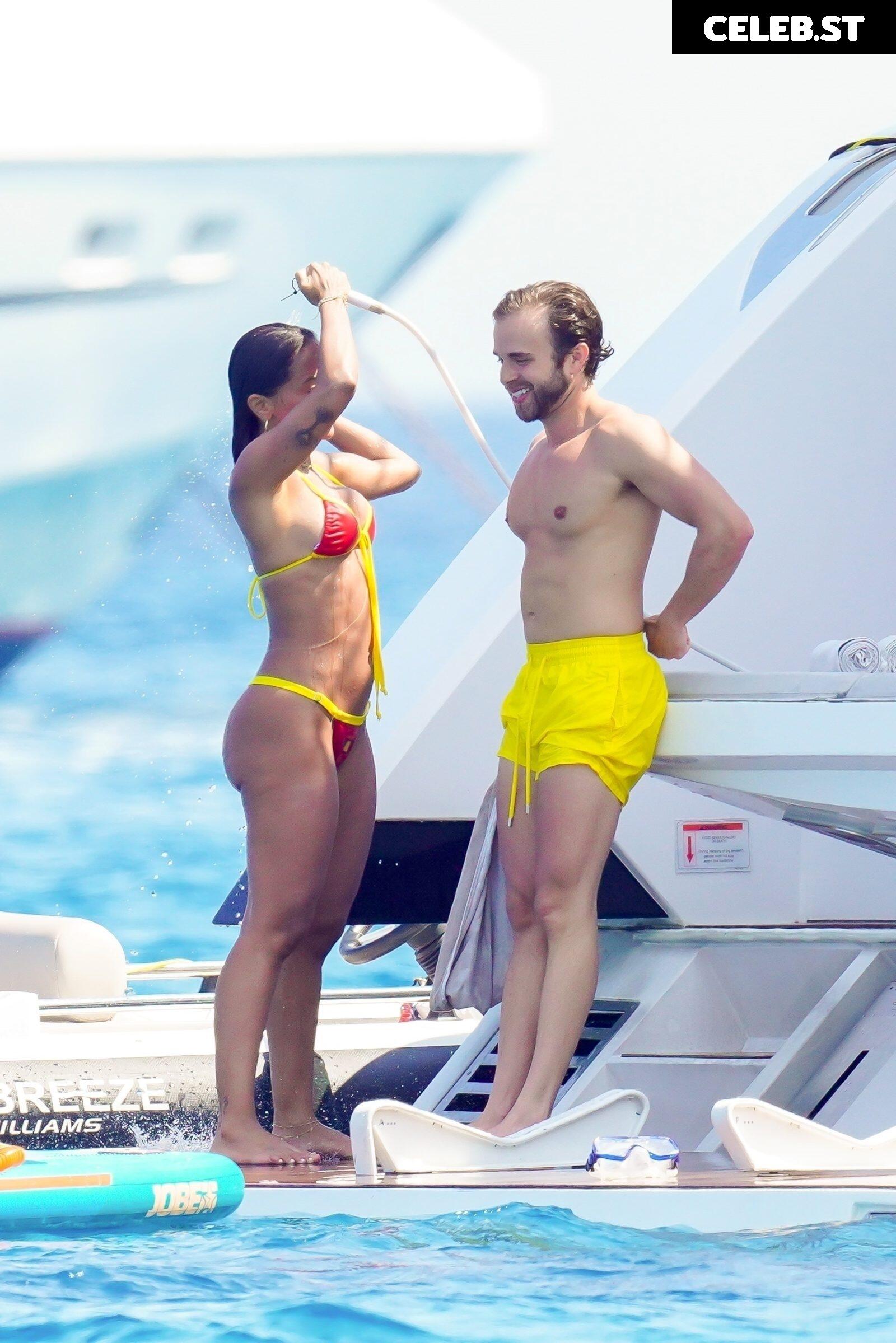 Anitta Image 2844738