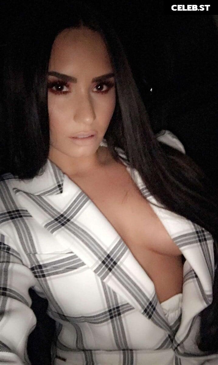 Demi Lovato Image 2842504