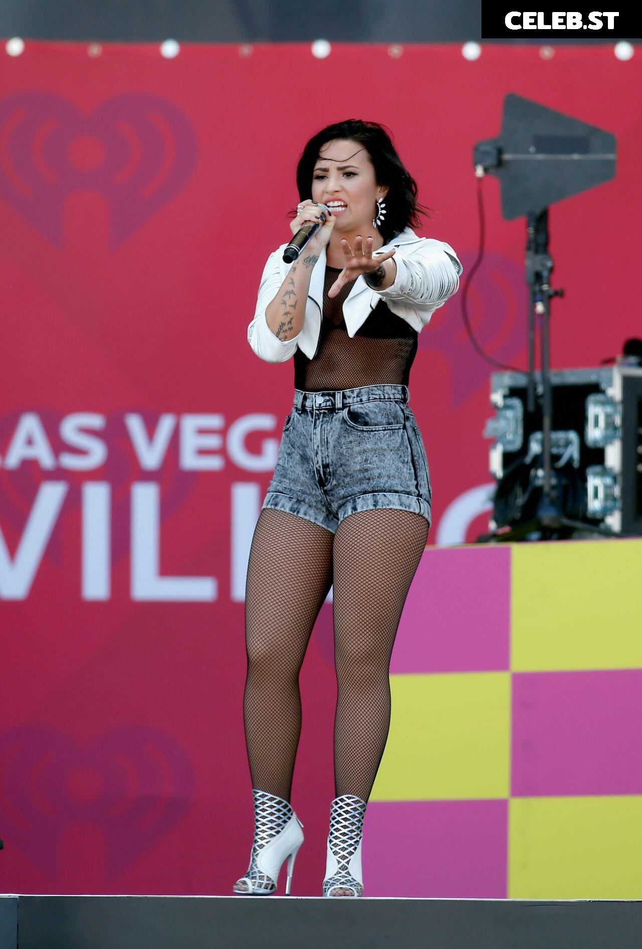 Demi Lovato Image 2843593