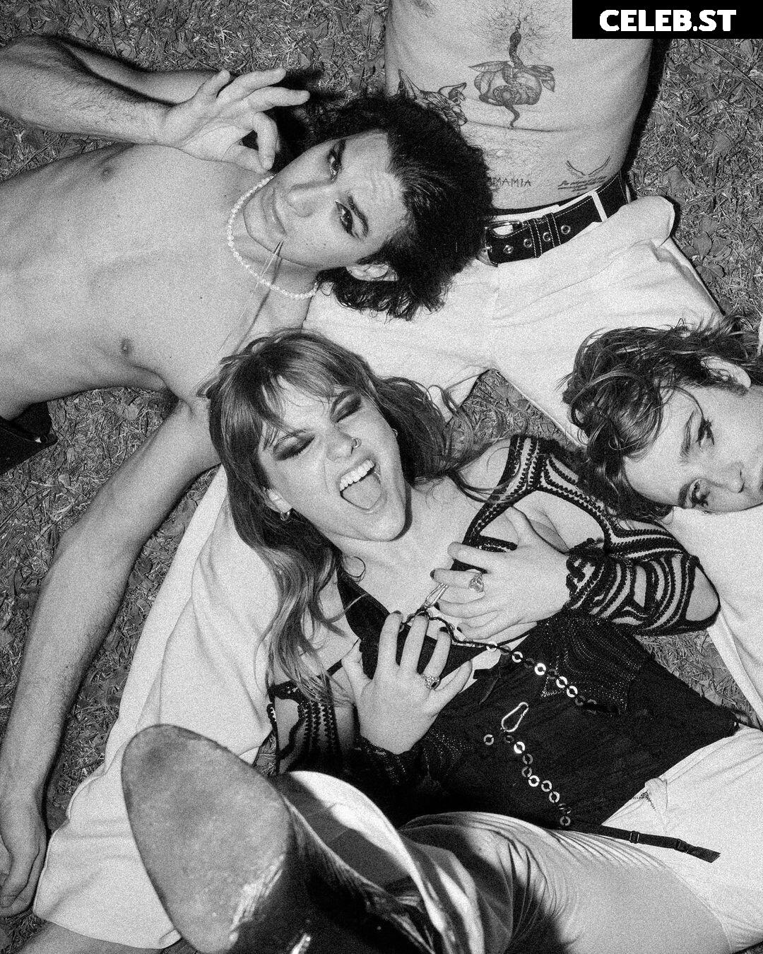 Victoria De Angelis Image 2843560