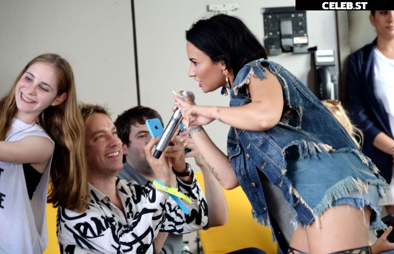 Demi Lovato Image 2843502