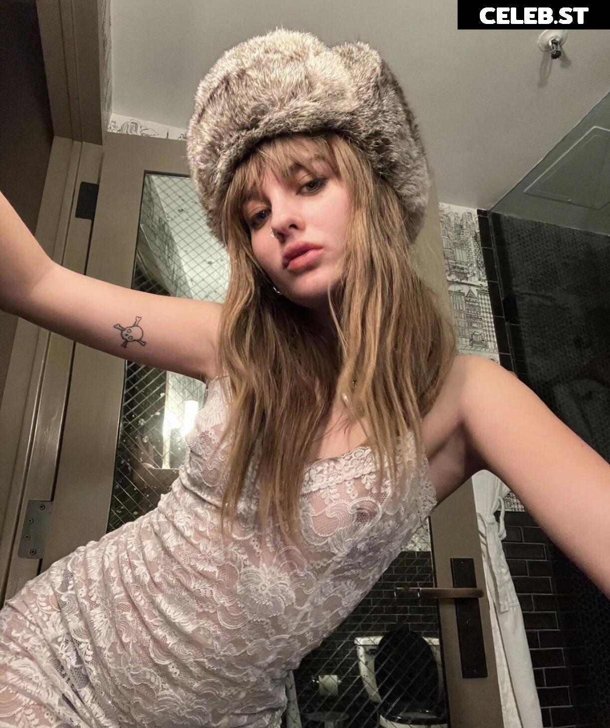 Victoria De Angelis Image 2843202