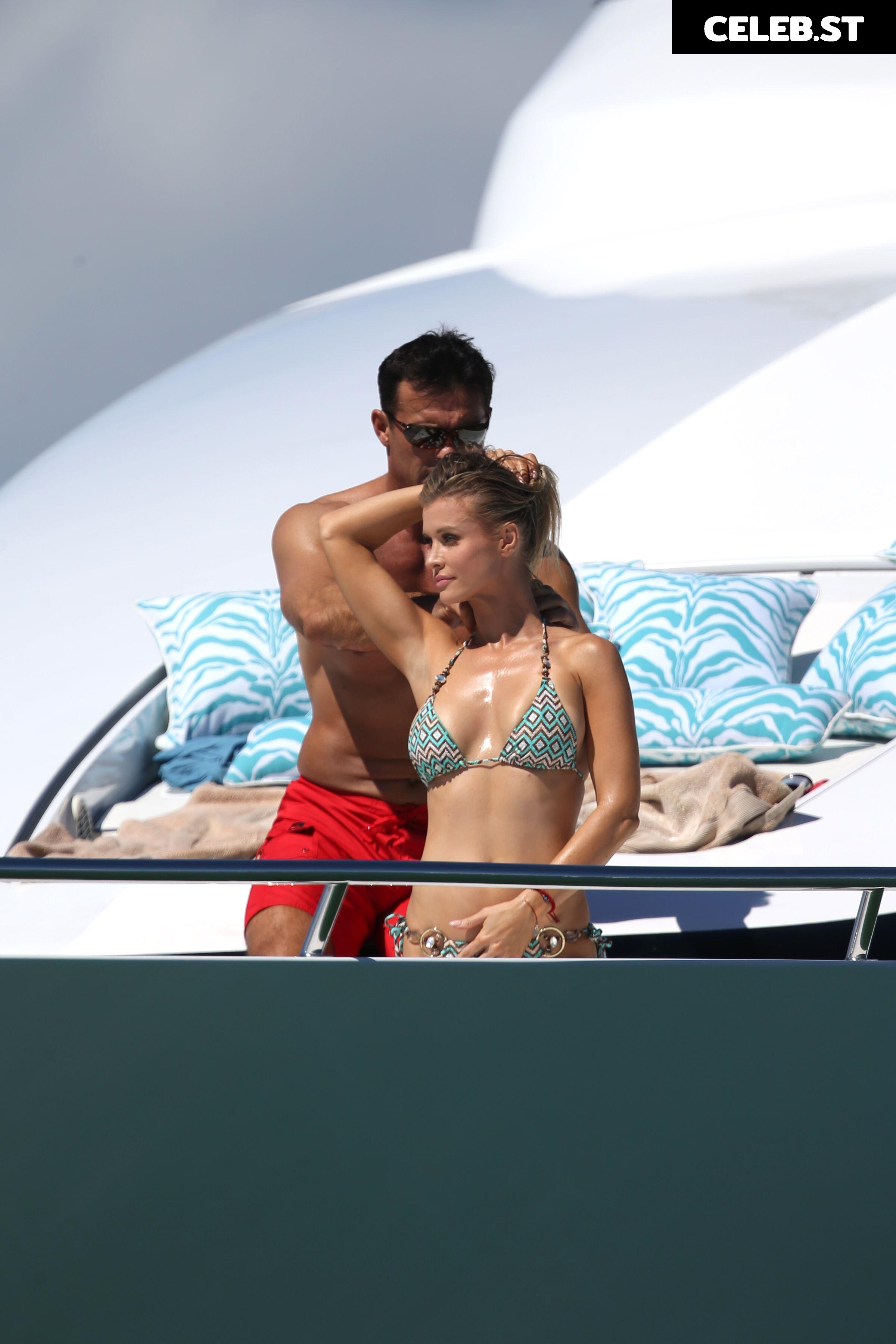 Joanna Krupa Image 2848313