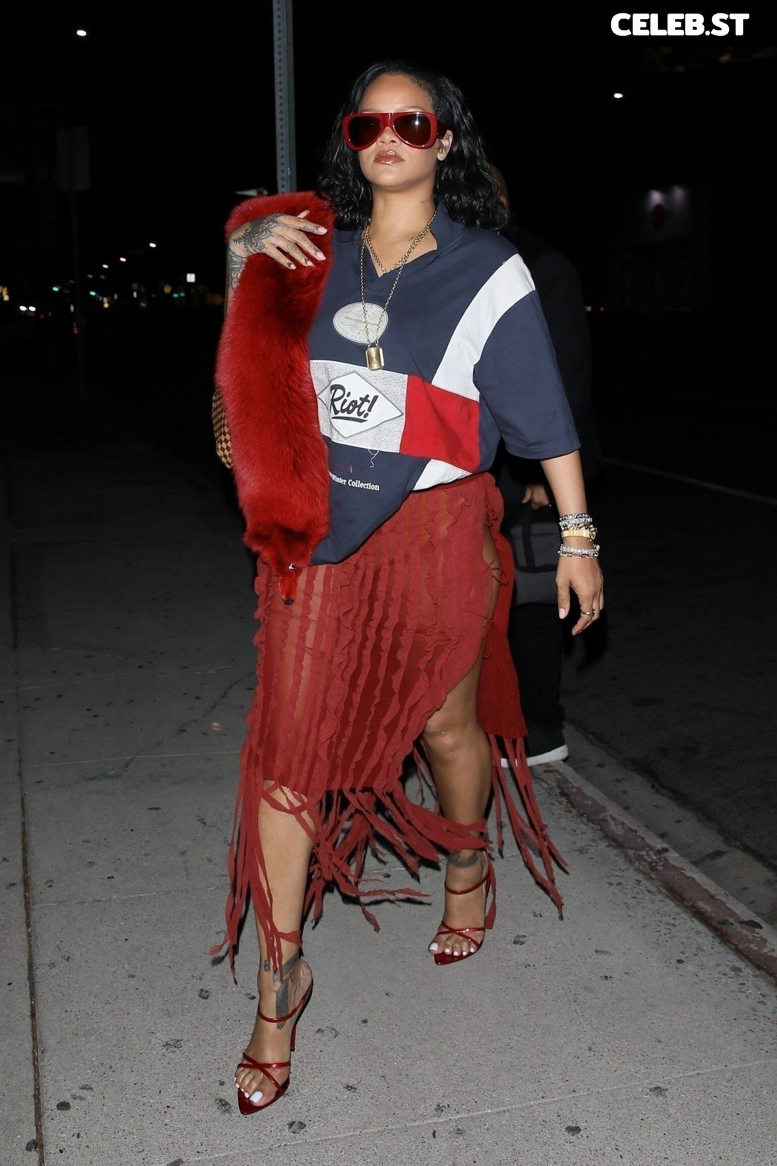 Rihanna Image 2831595