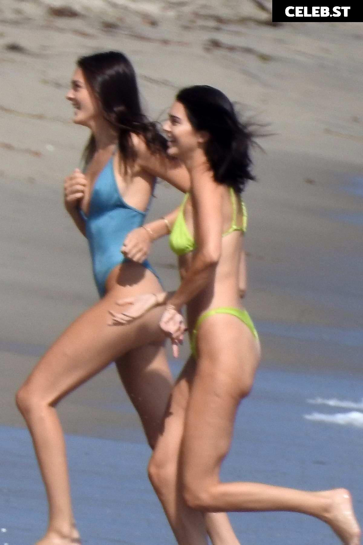 Kendall Jenner Image 2831549