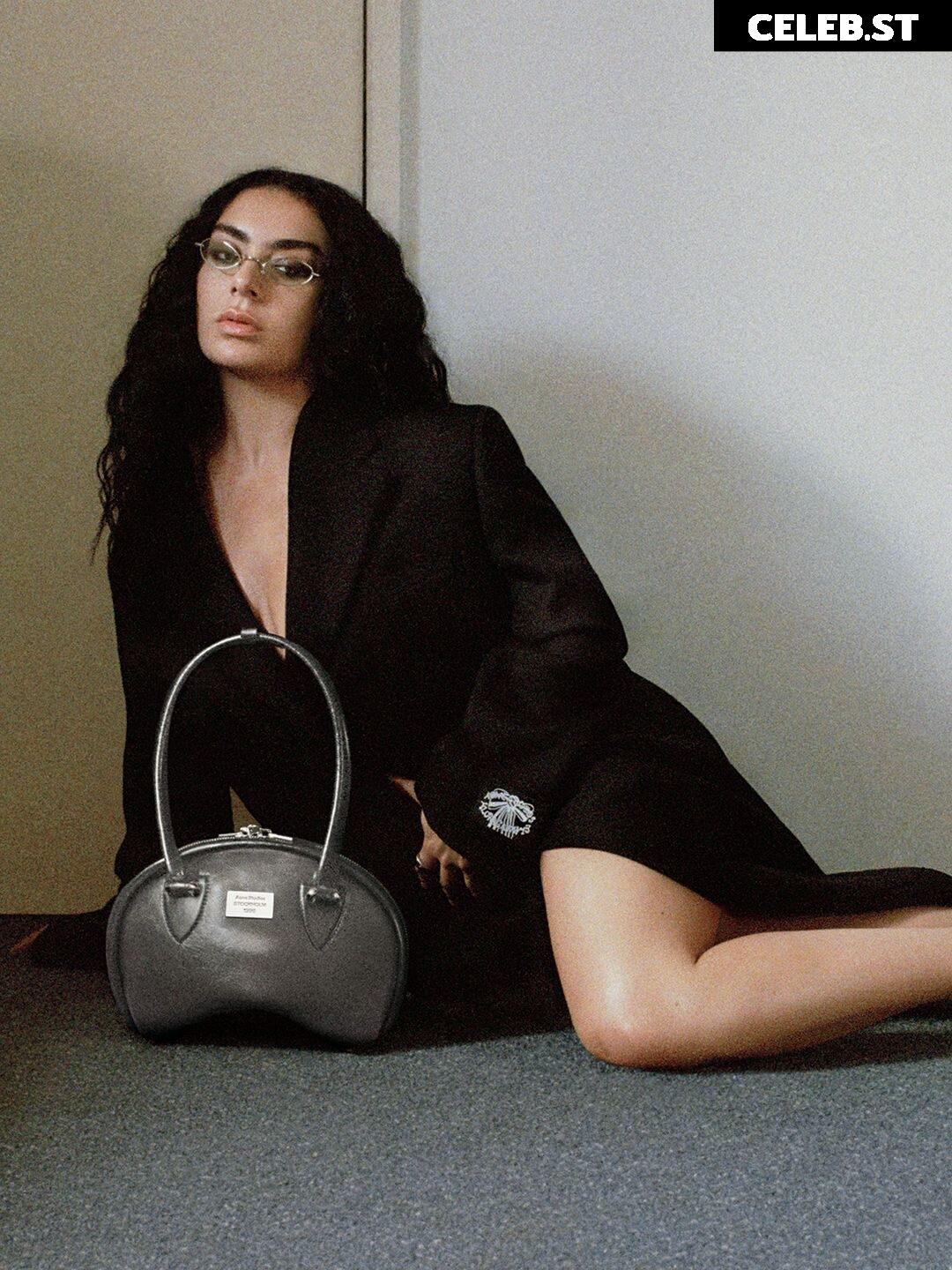 Charli XCX Image 2831779