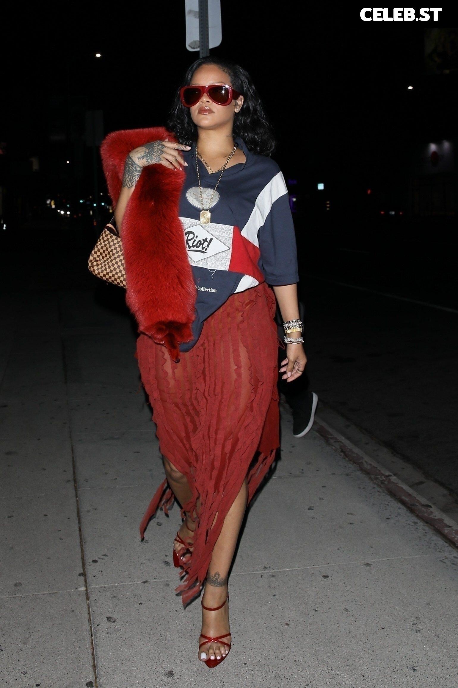 Rihanna Image 2831626