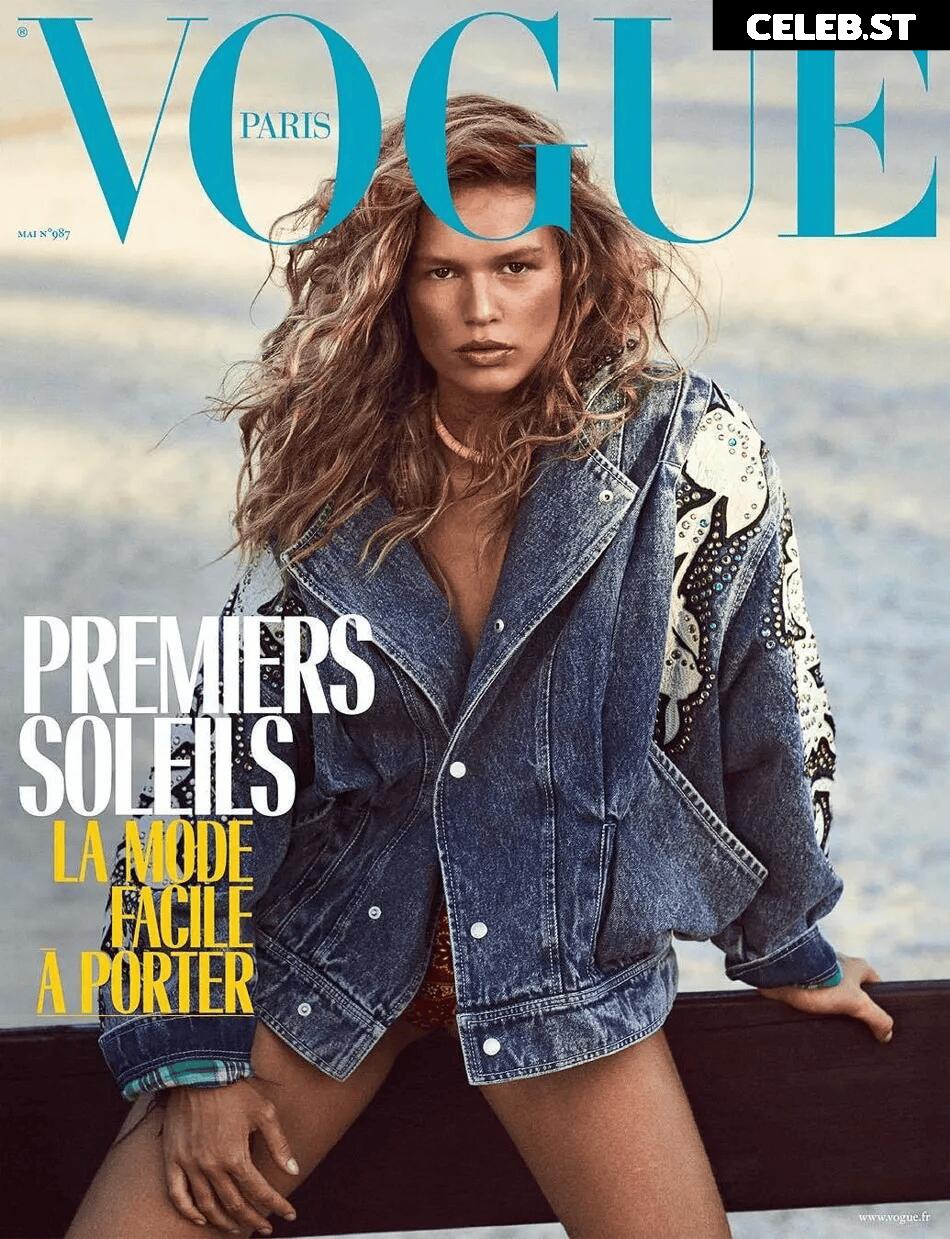 Anna Ewers Image 2826849