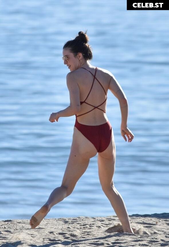 Scout Willis Image 2826764