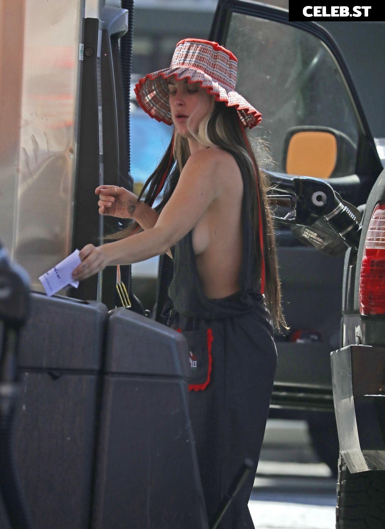 Scout Willis Image 2826916