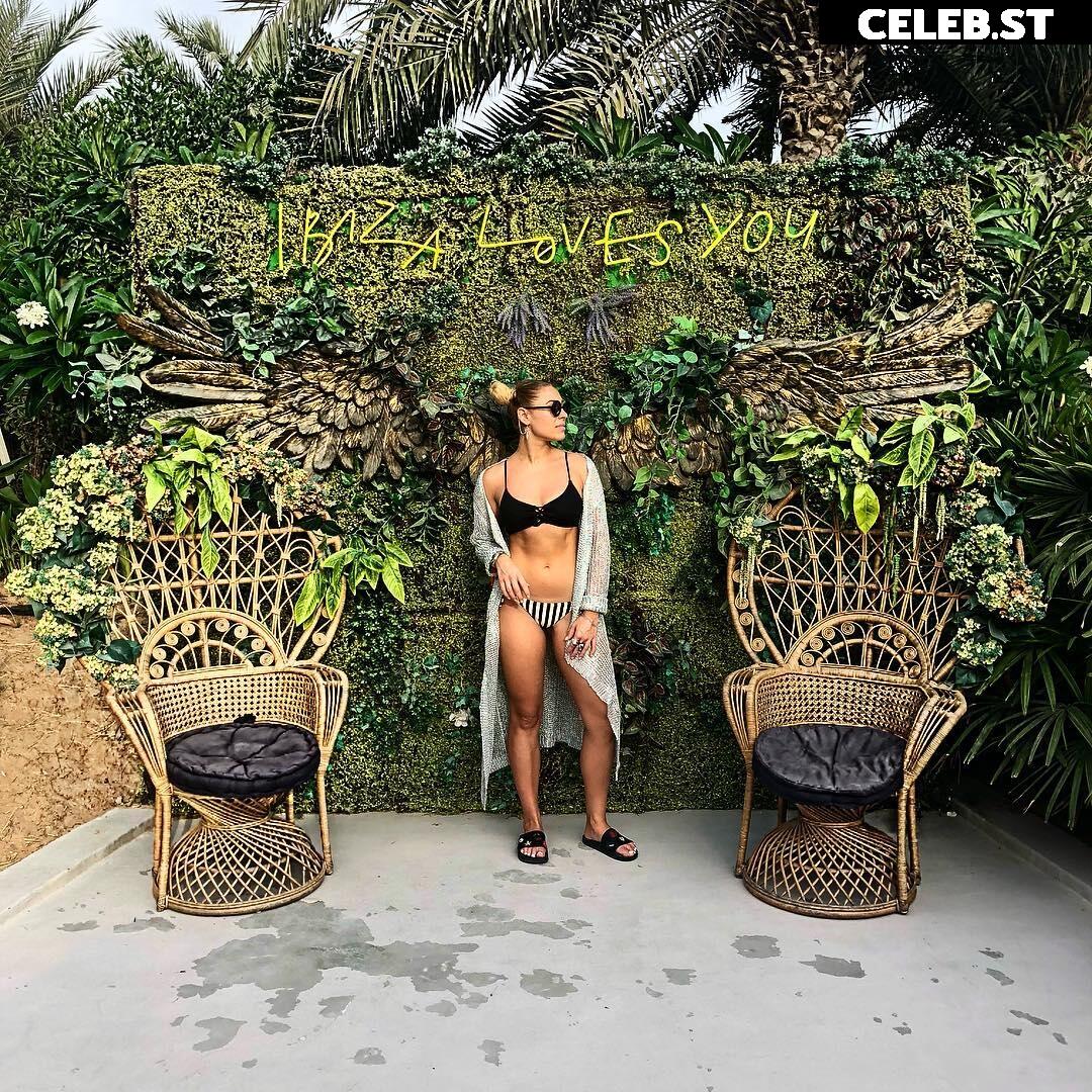 Linda Teodosiu Image 2827715