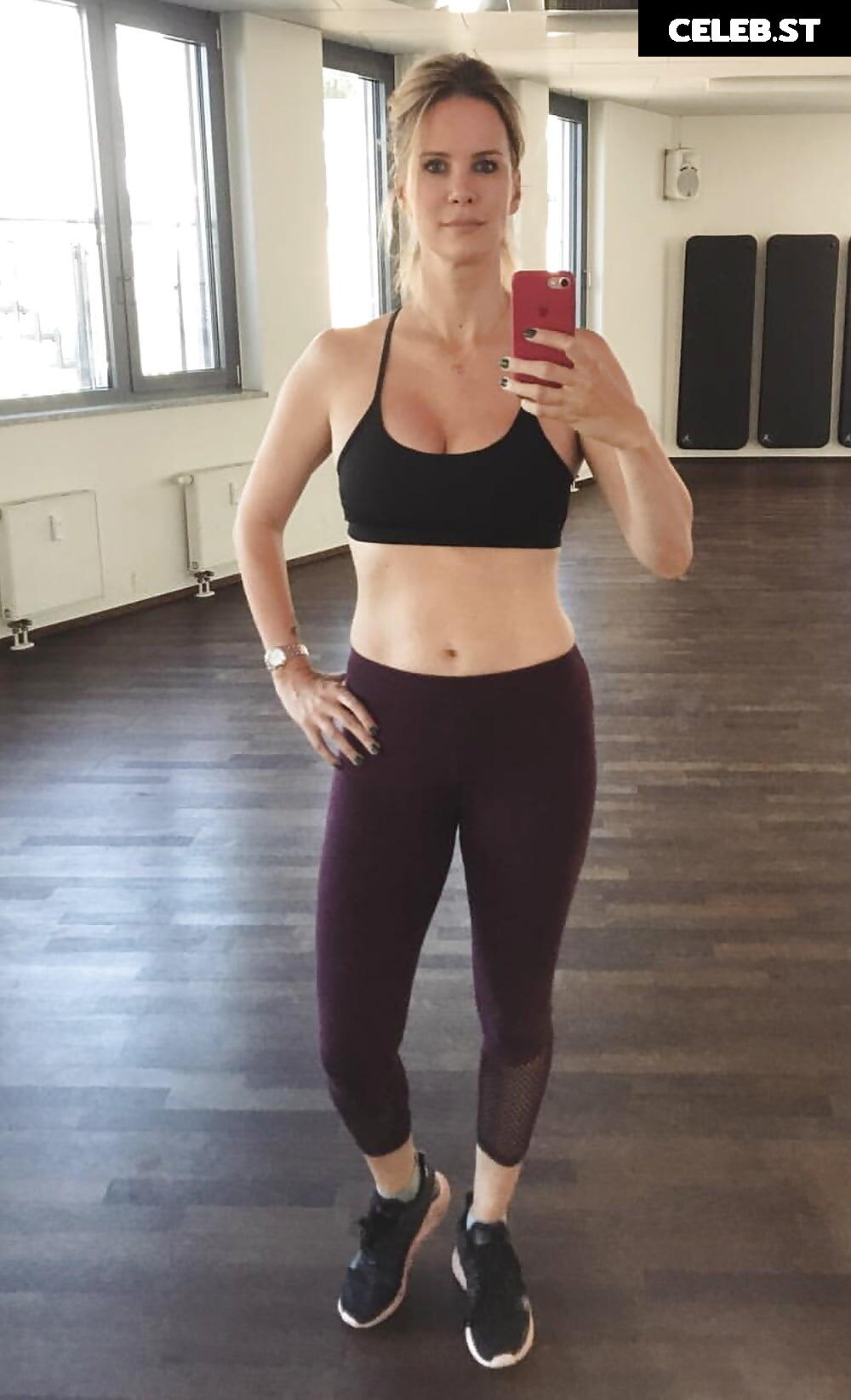 Monica Ivancan Image 2824041
