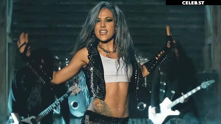 Alissa White-Gluz Image 2822578