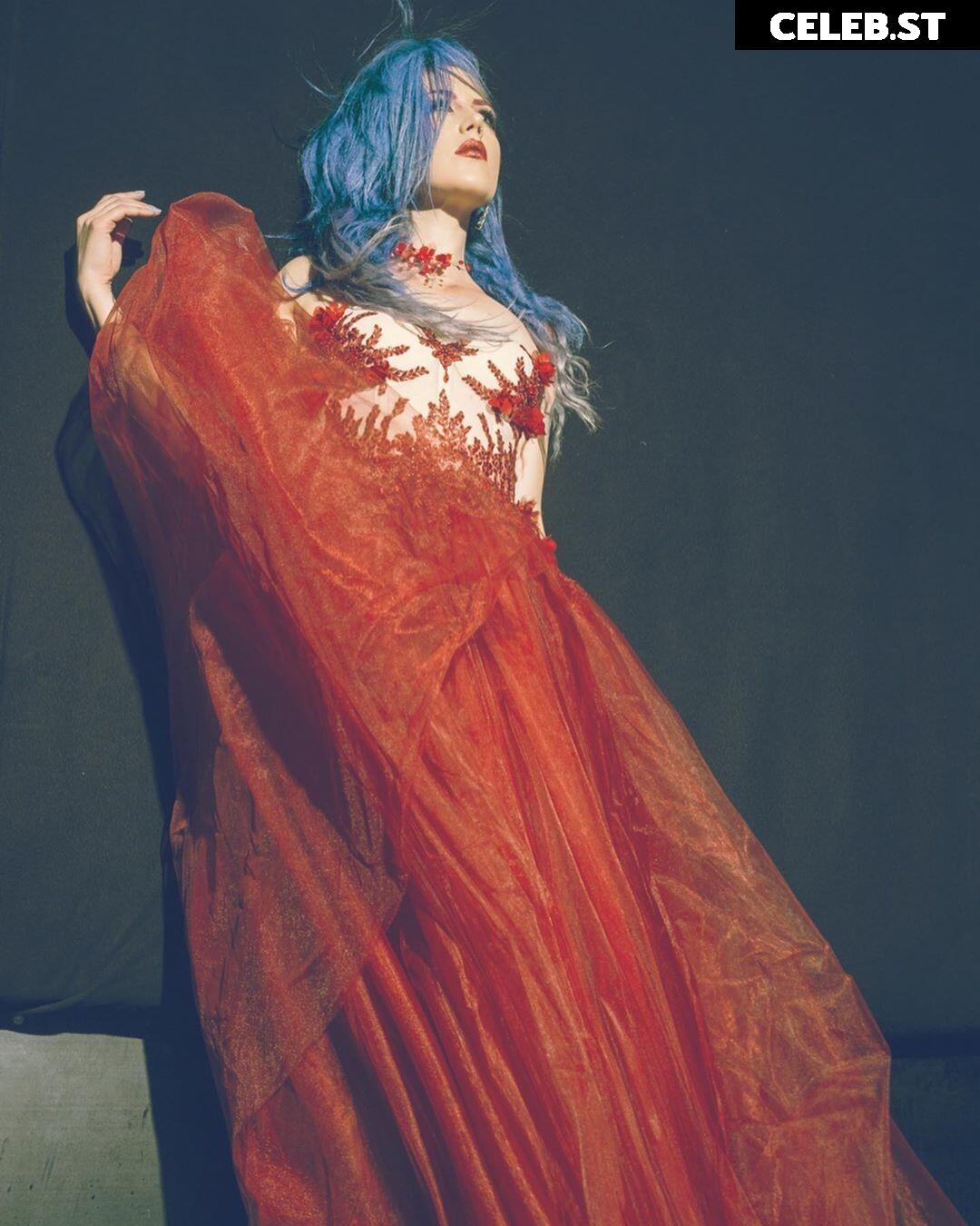 Alissa White-Gluz Image 2822515
