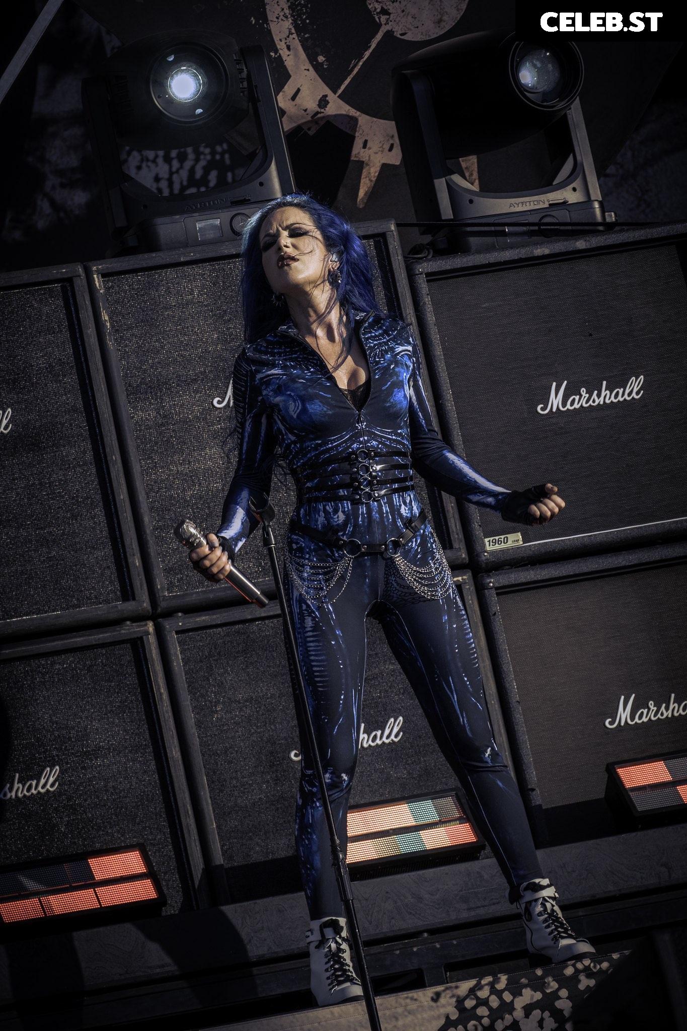 Alissa White-Gluz Image 2822426