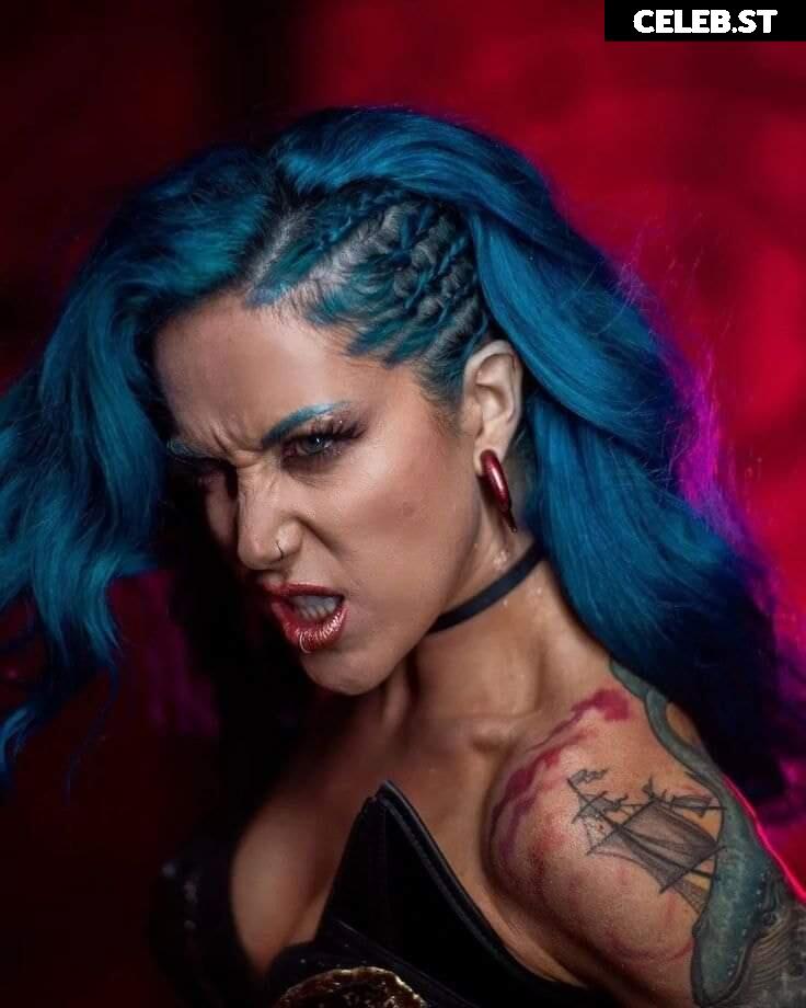 Alissa White-Gluz Image 2822312