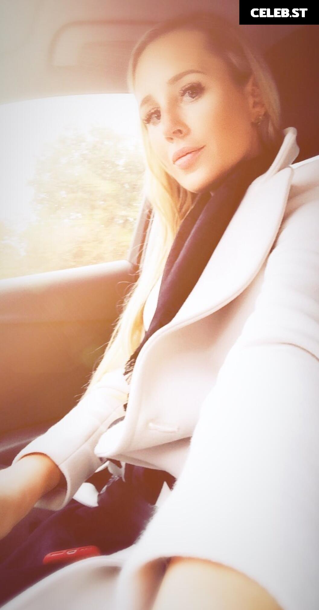 Mandy Capristo Image 2823600