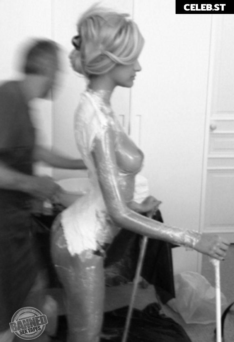 Zahia Dehar Image 2820576