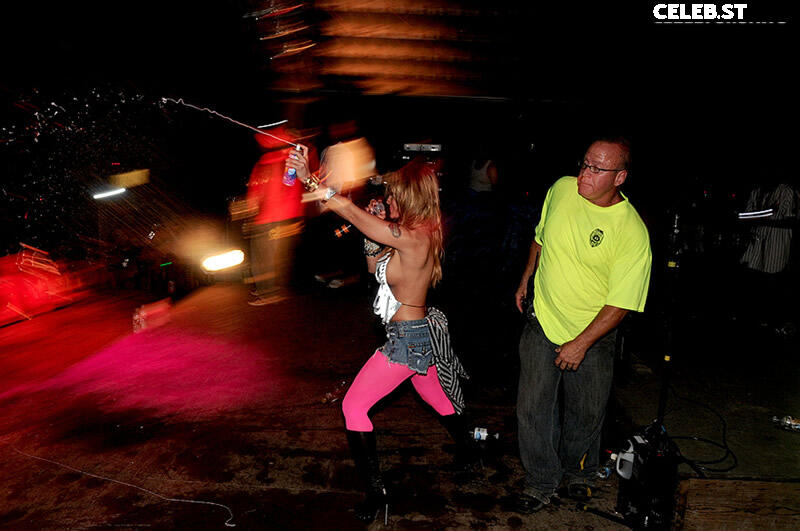 Tila Tequila Image 2820032