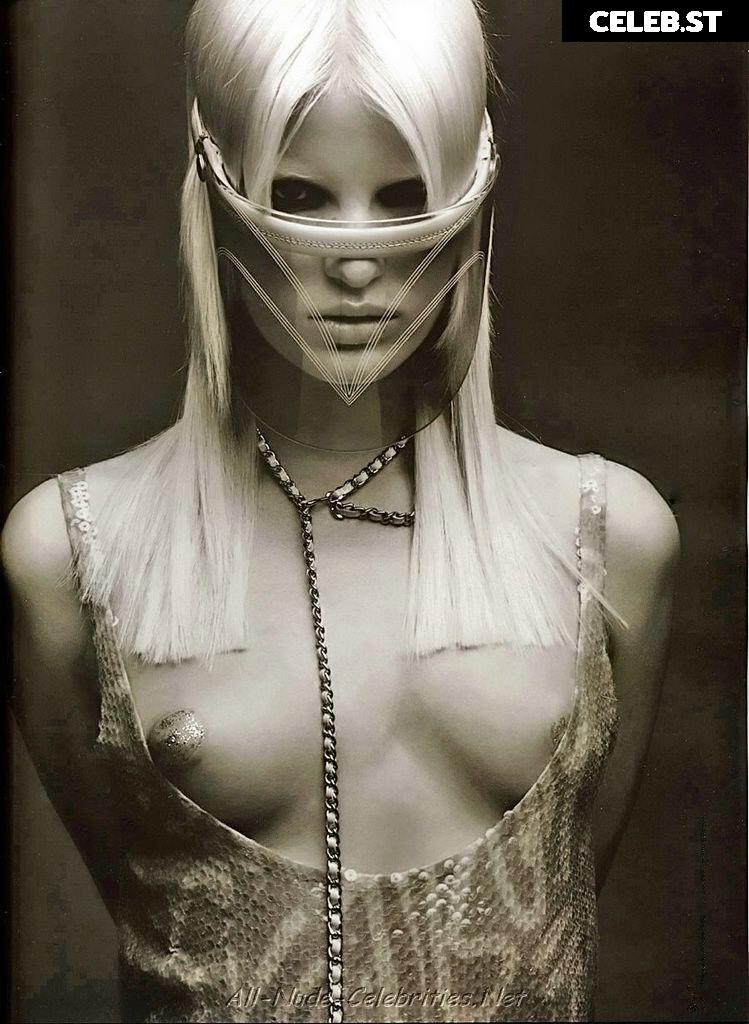 Caroline Winberg Image 2829154