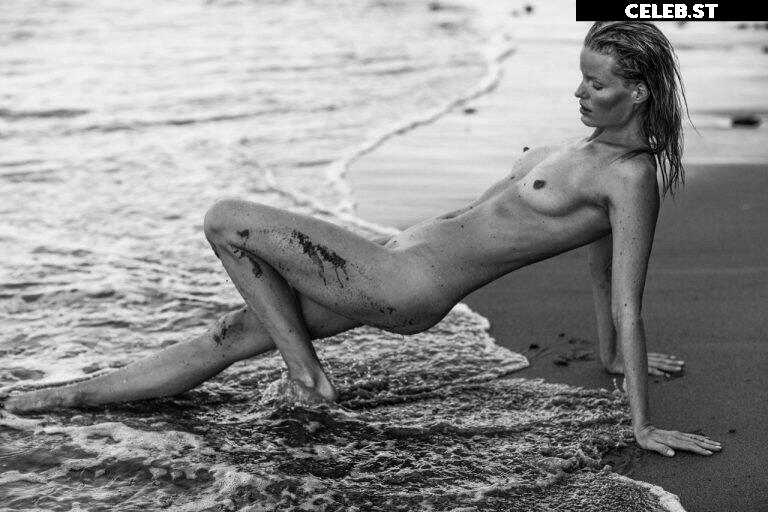 Caroline Winberg Image 2829206