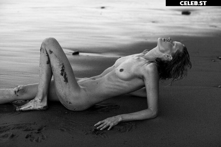 Caroline Winberg Image 2829204