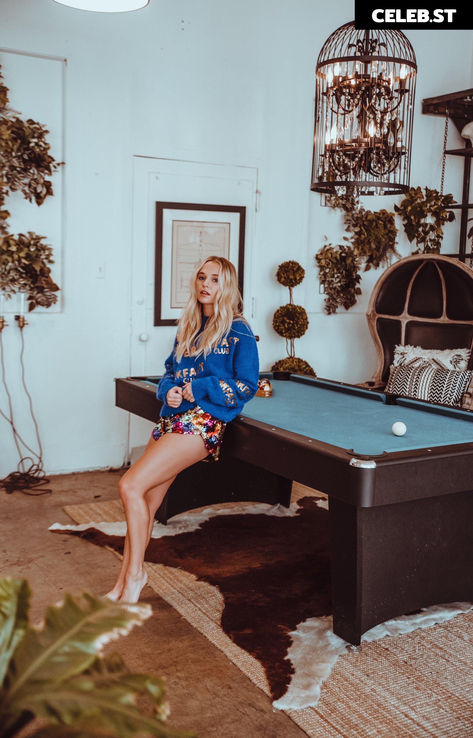 Madison Iseman Image 2828368