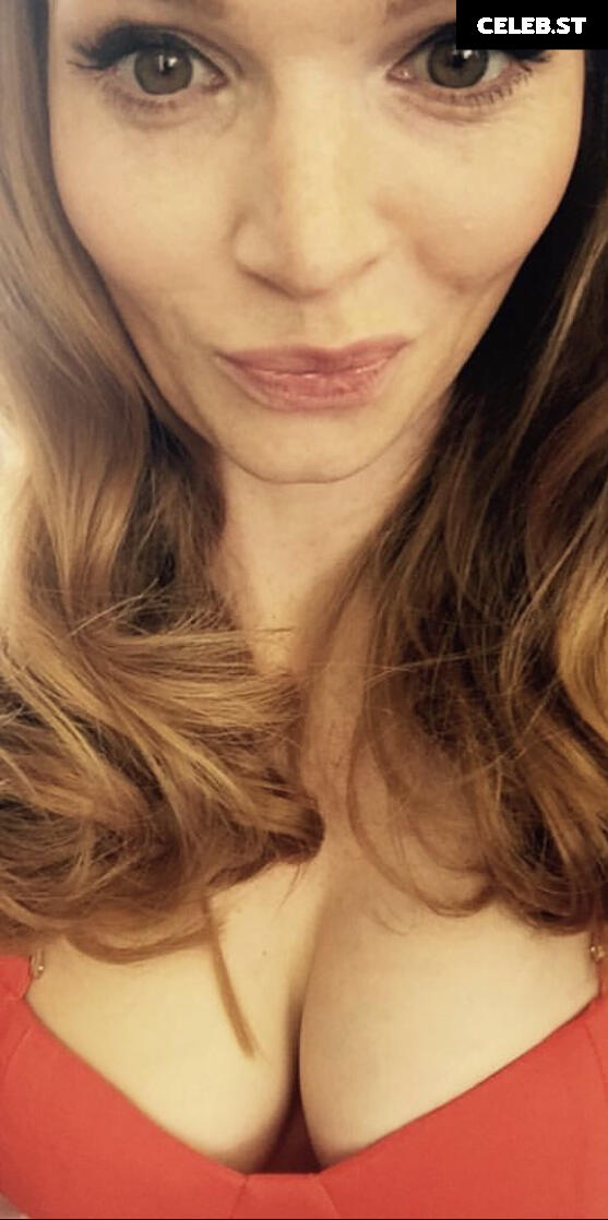 Karoline Herfurth Image 2828995