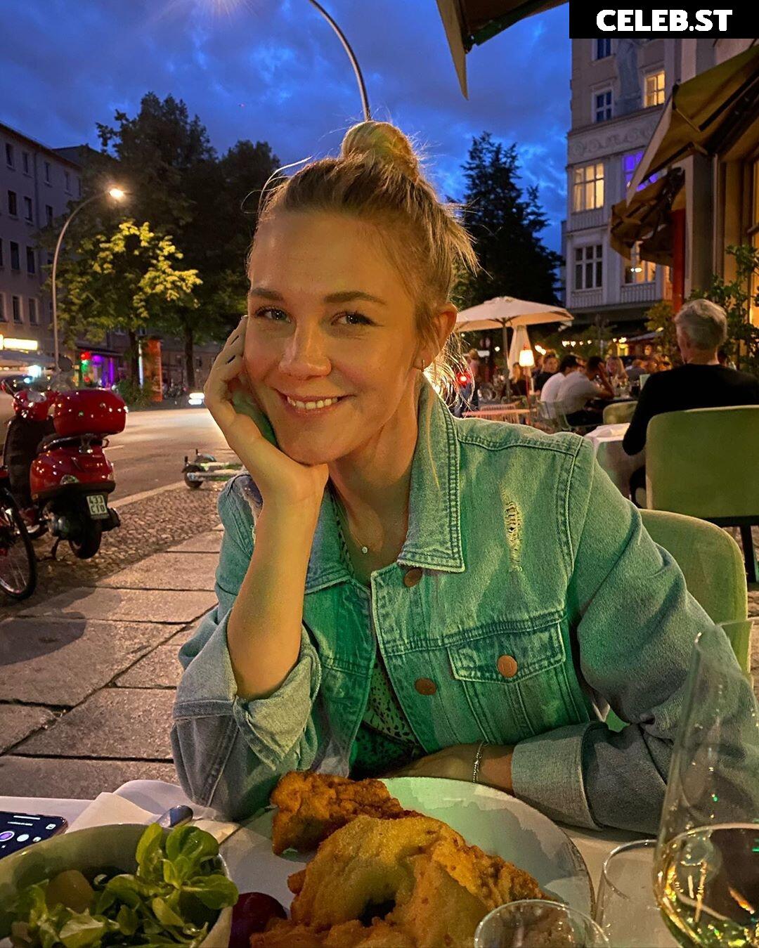 Alina Merkau Image 2816144