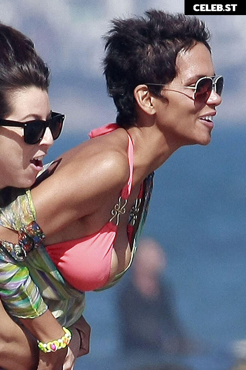 Halle Berry Image 2816080