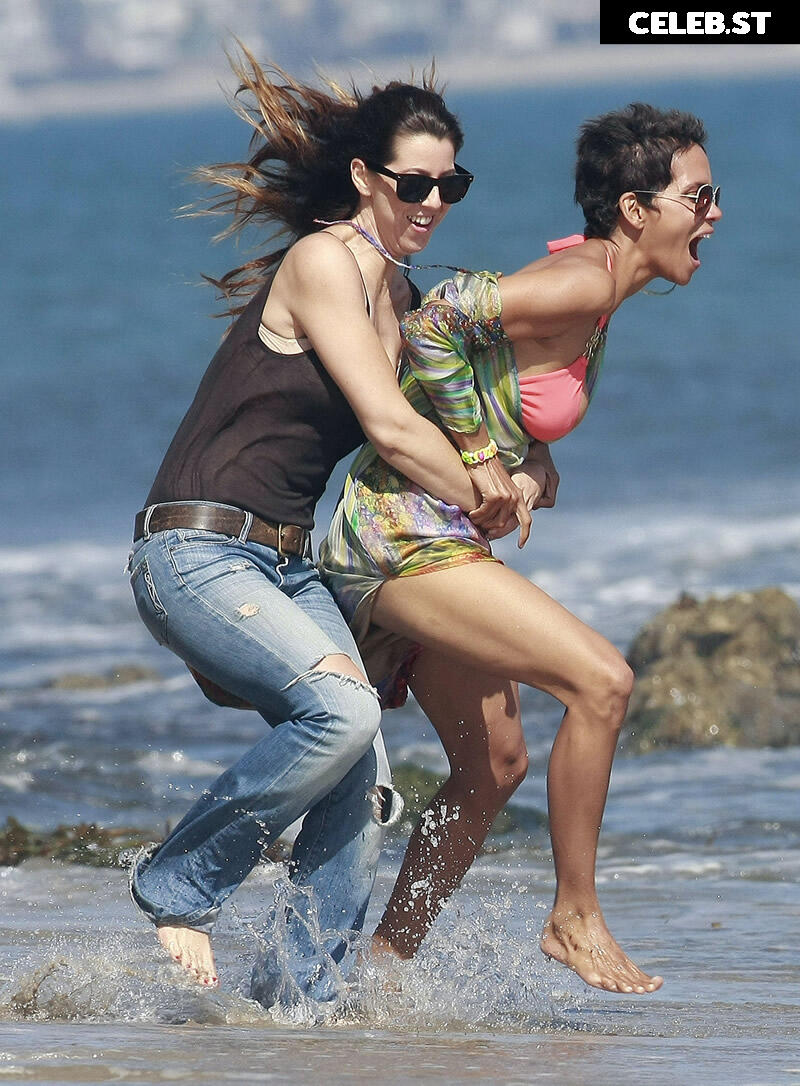 Halle Berry Image 2816058