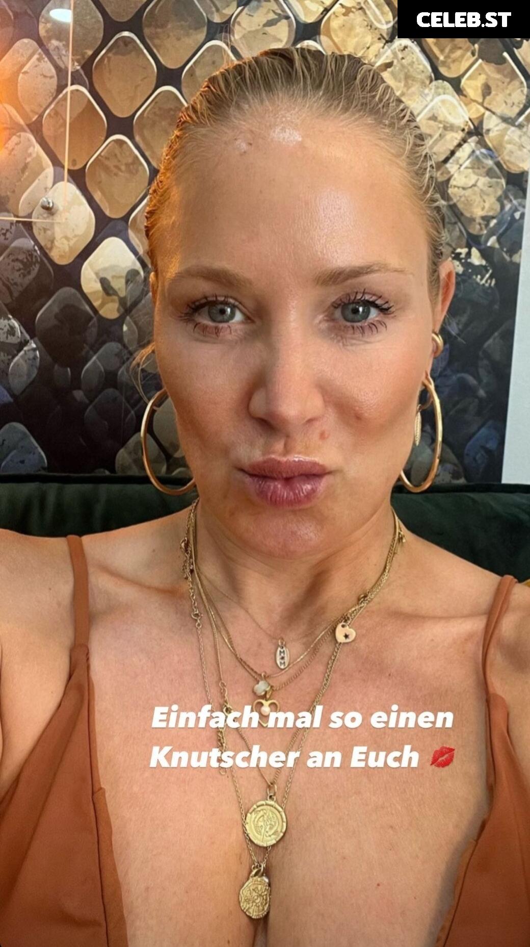 Janine Kunze Image 2817402