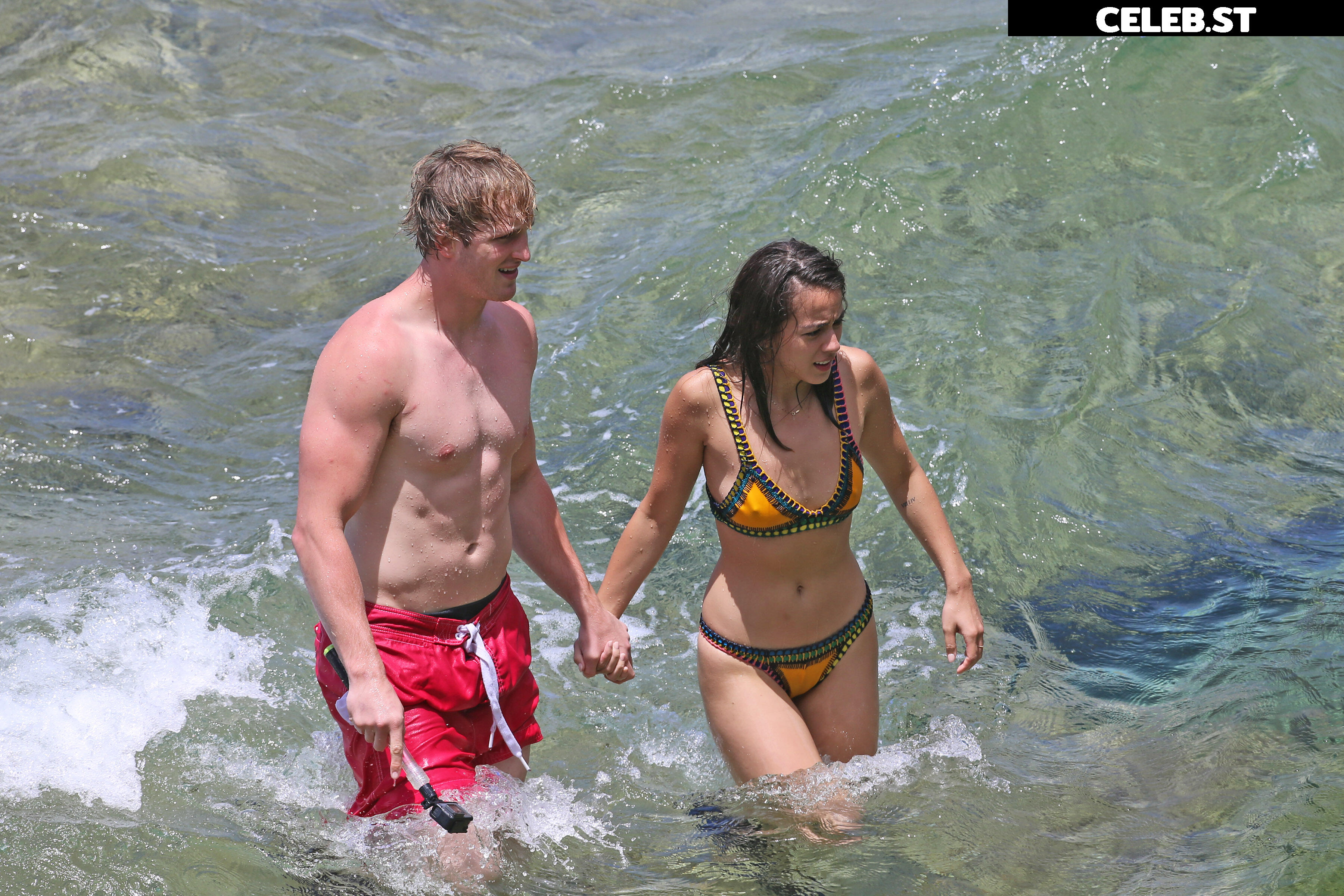 Chloe Bennet Image 2817031