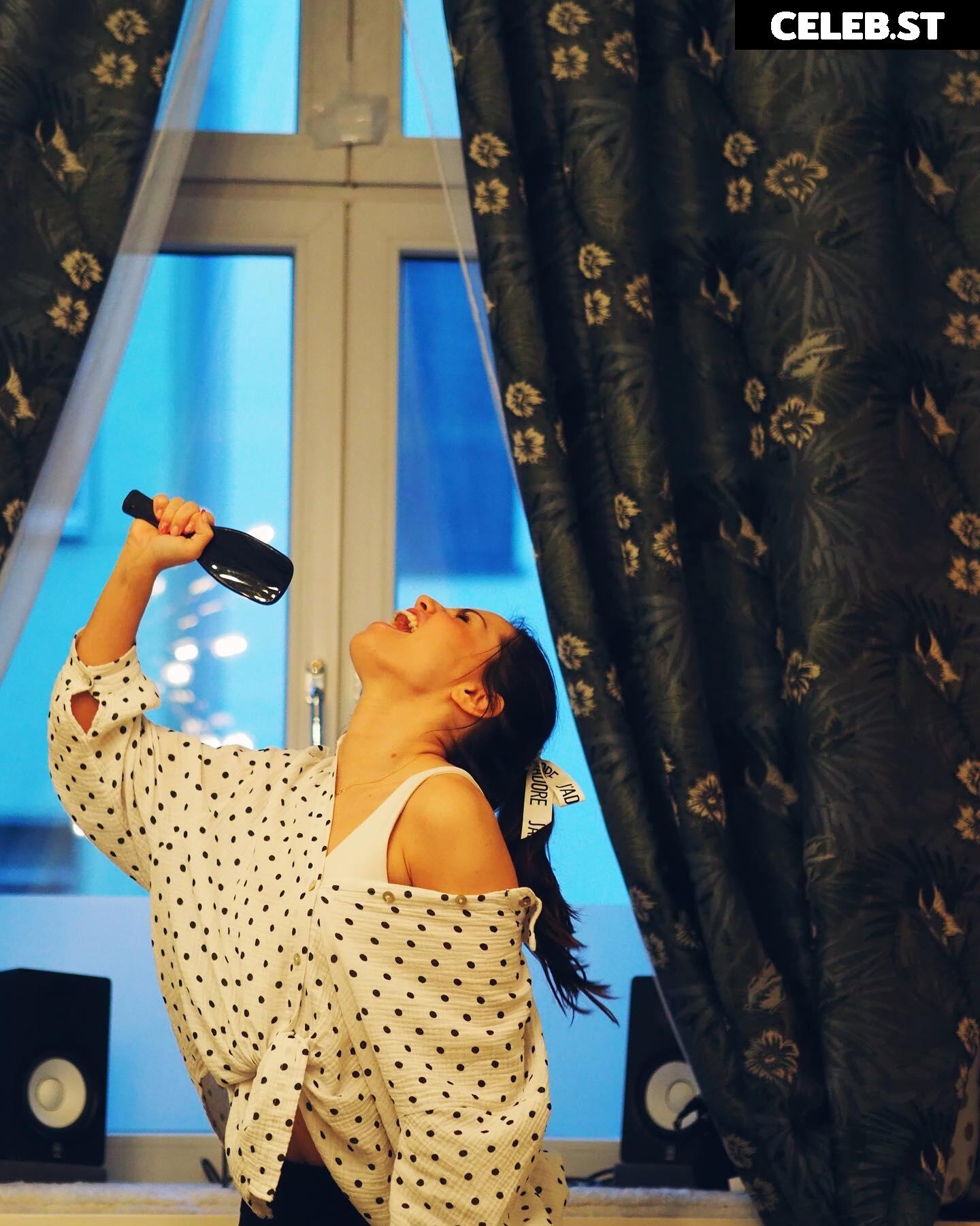 Christina Luft Image 2817911