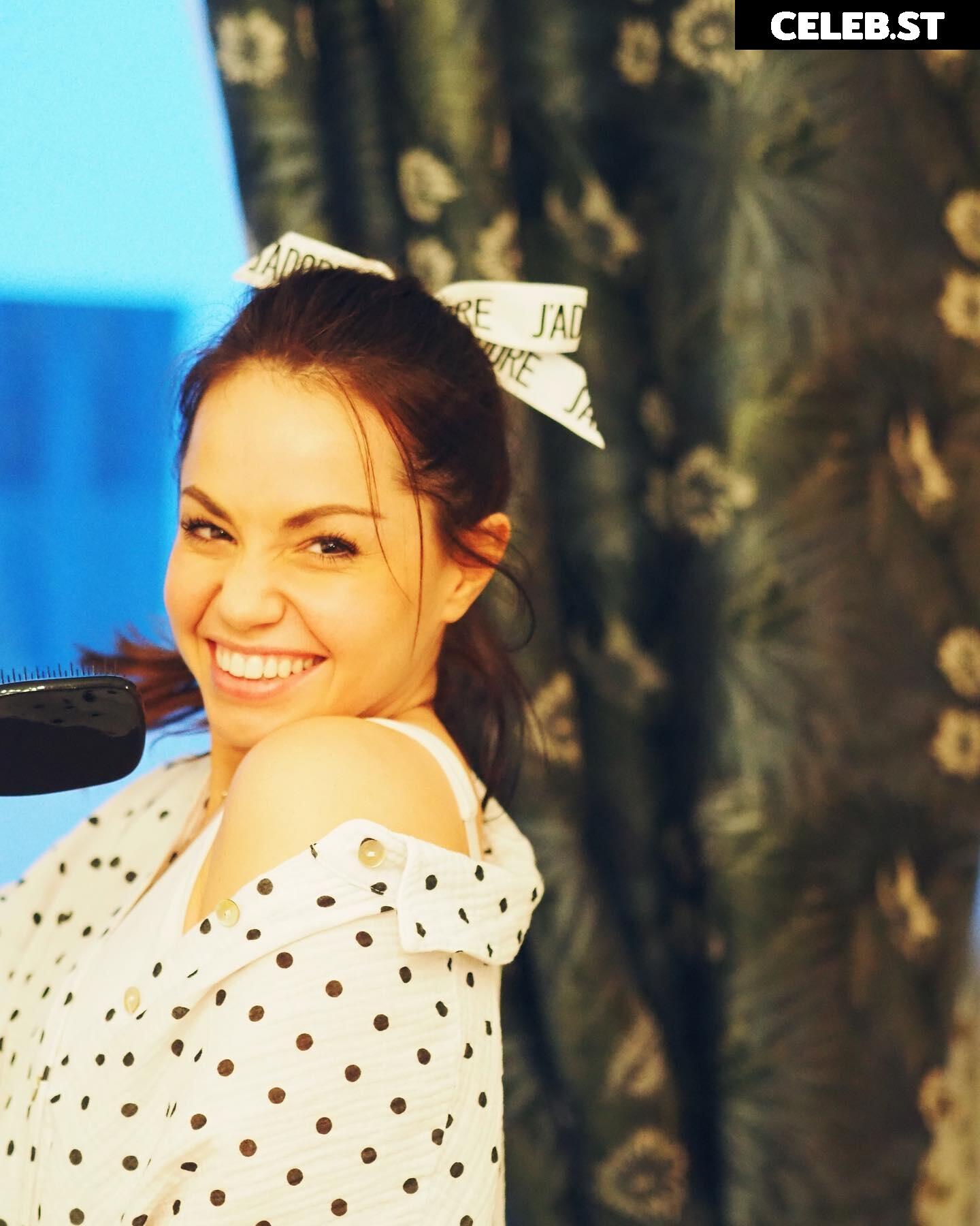 Christina Luft Image 2817903