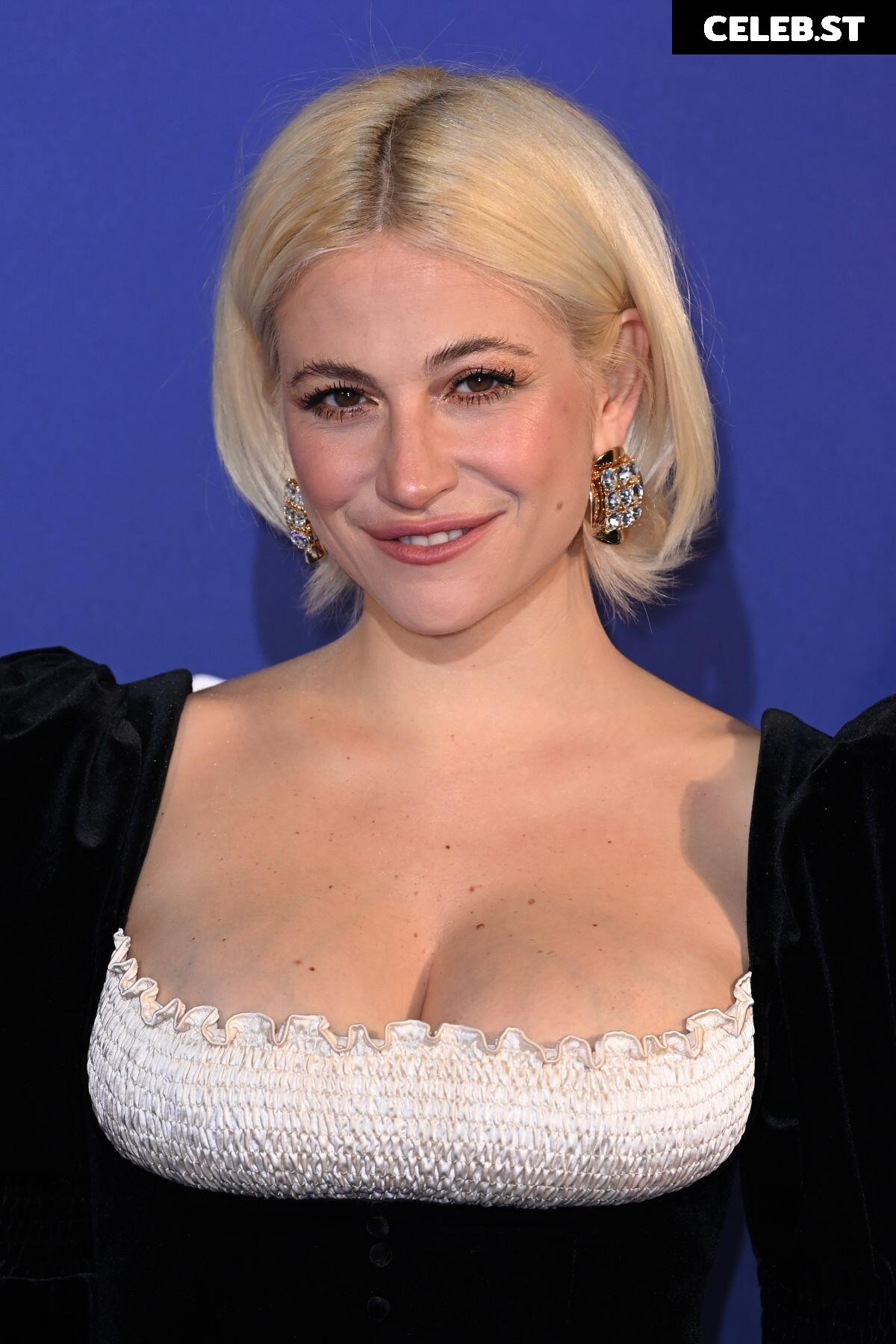 Pixie Lott Image 2812402