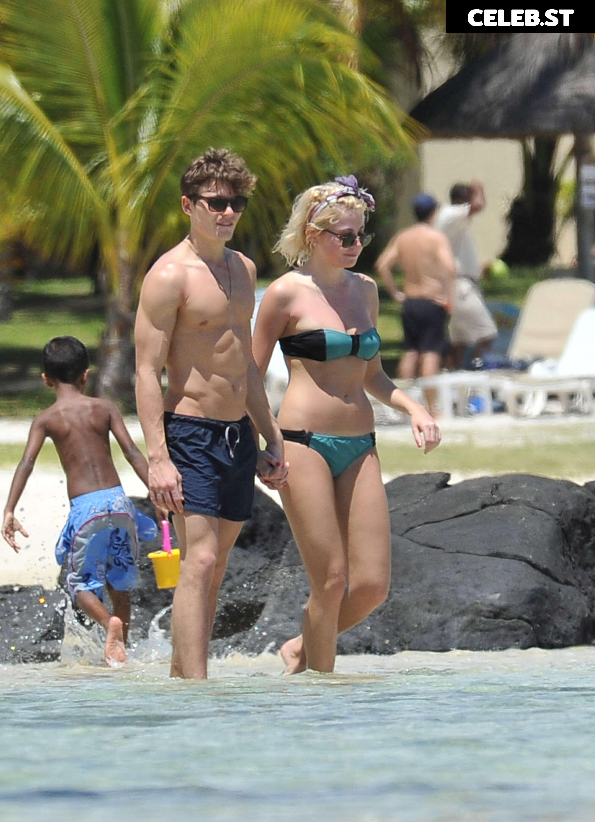 Pixie Lott Image 2812659