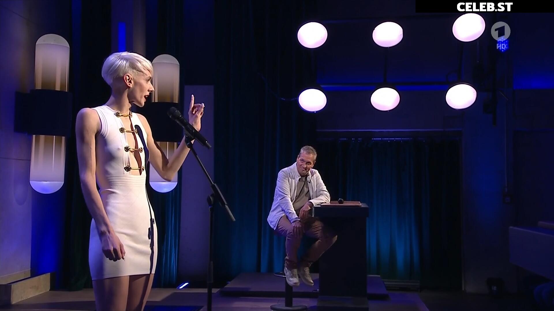 Lisa Eckhart Image 2812341