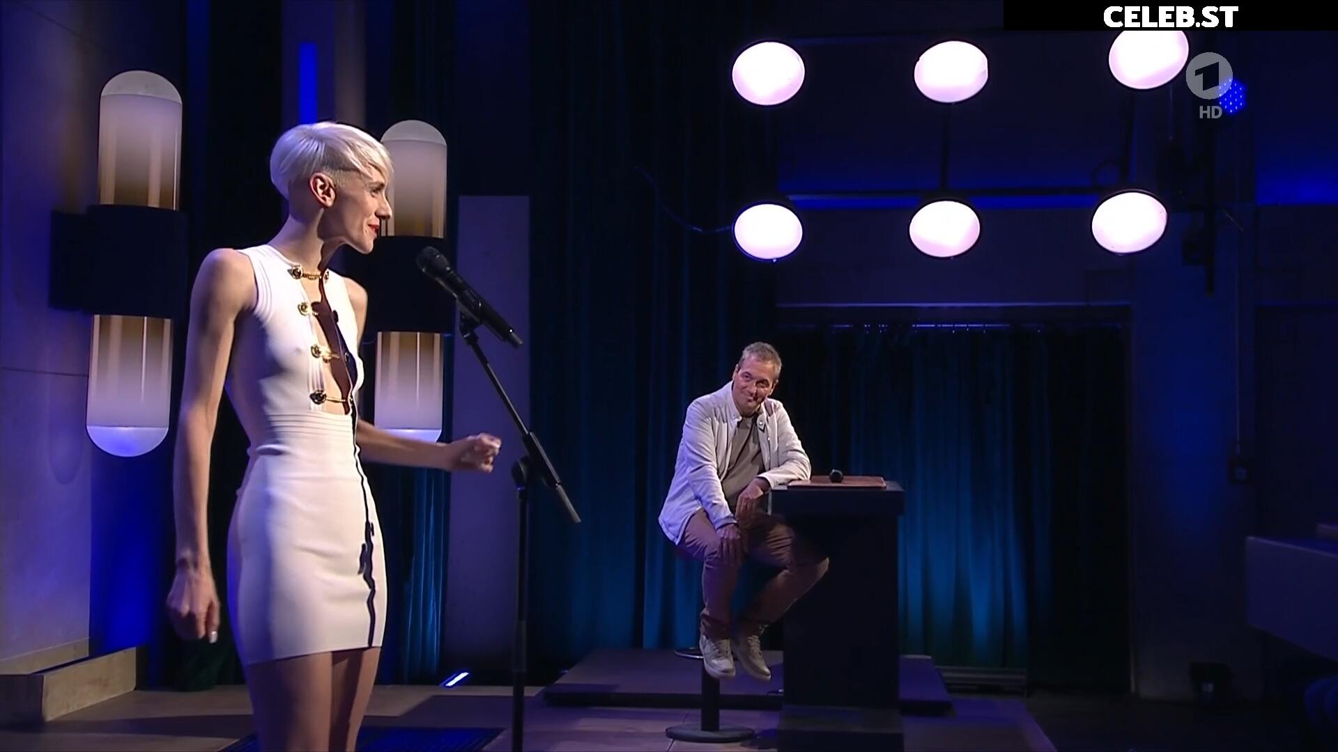 Lisa Eckhart Image 2812374