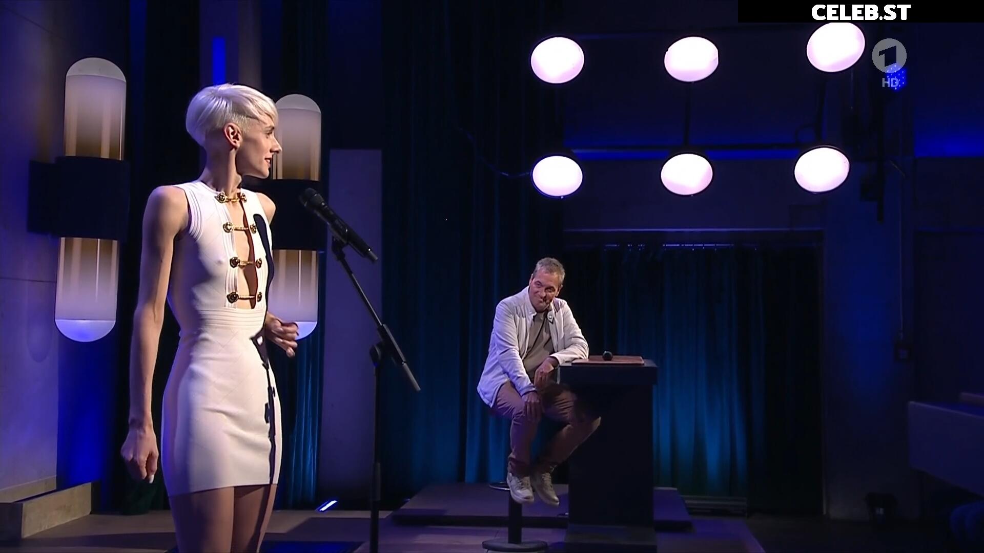 Lisa Eckhart Image 2812331