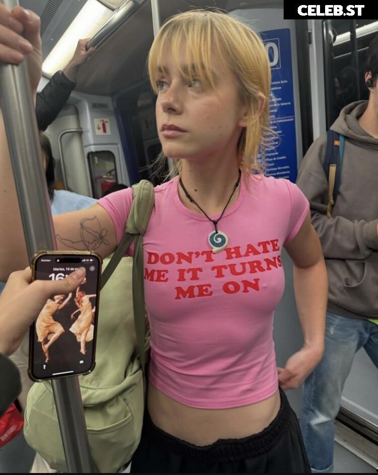 Clara Galle Image 2812282