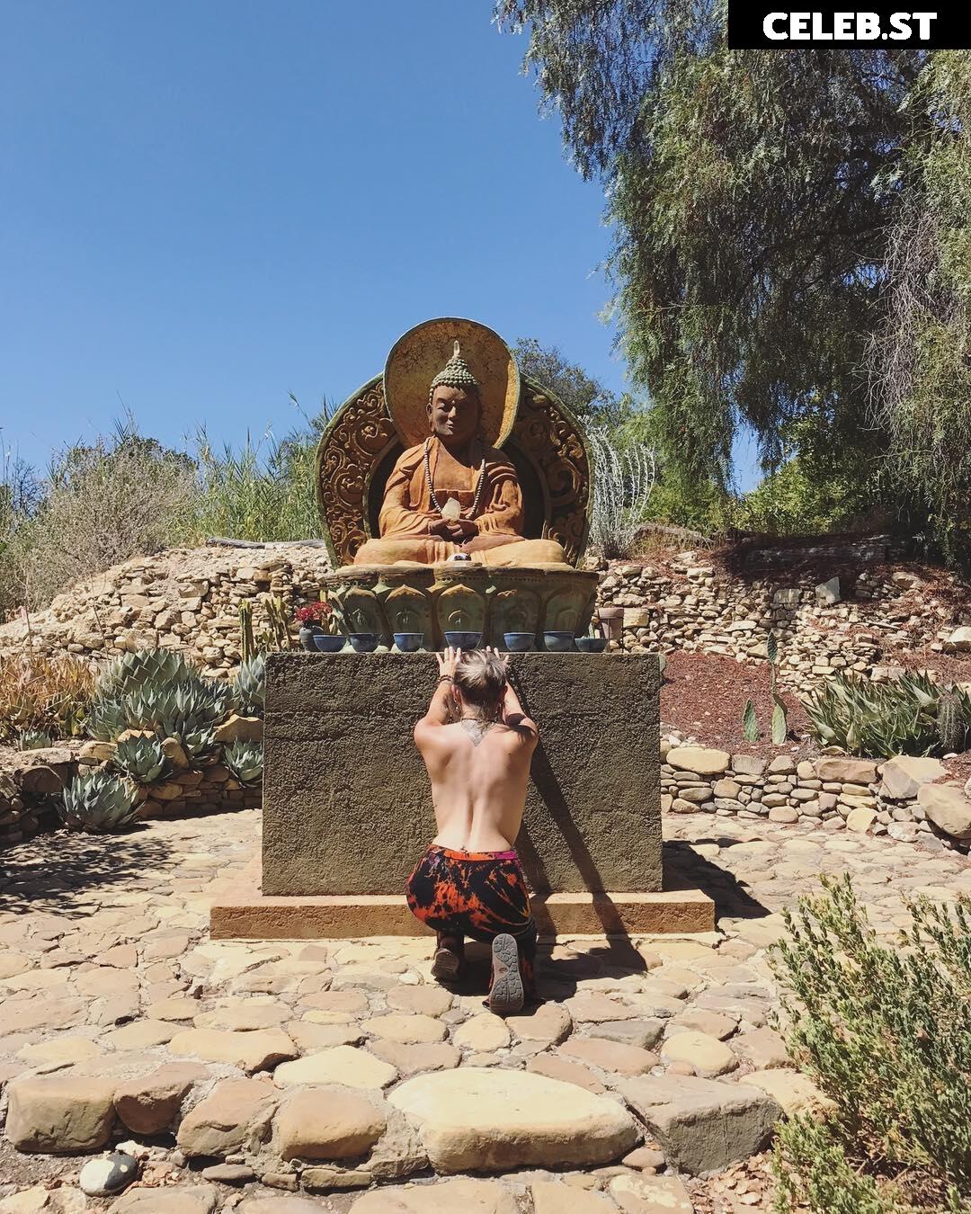Paris Jackson Image 2813841