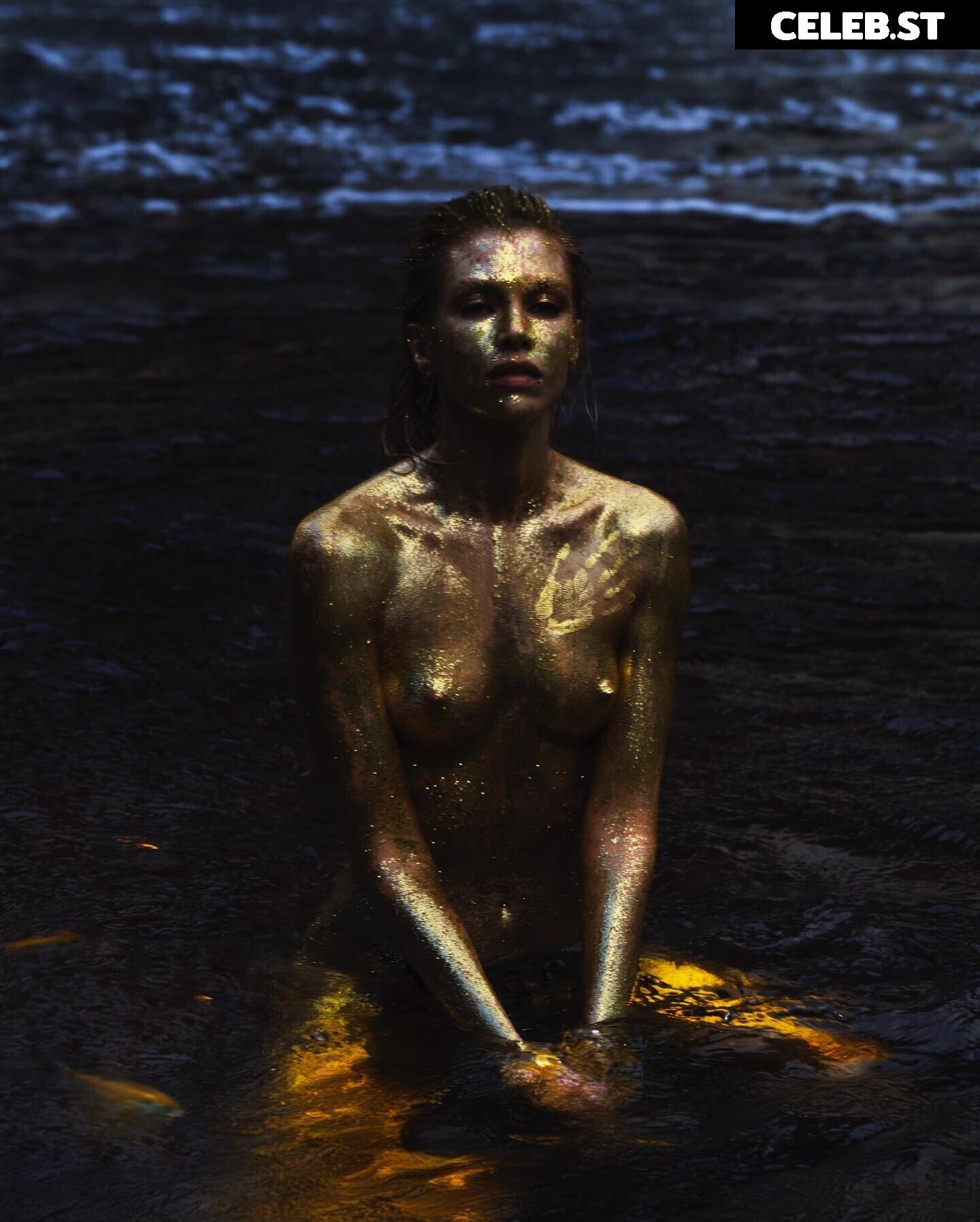 Stella Maxwell Image 2813407